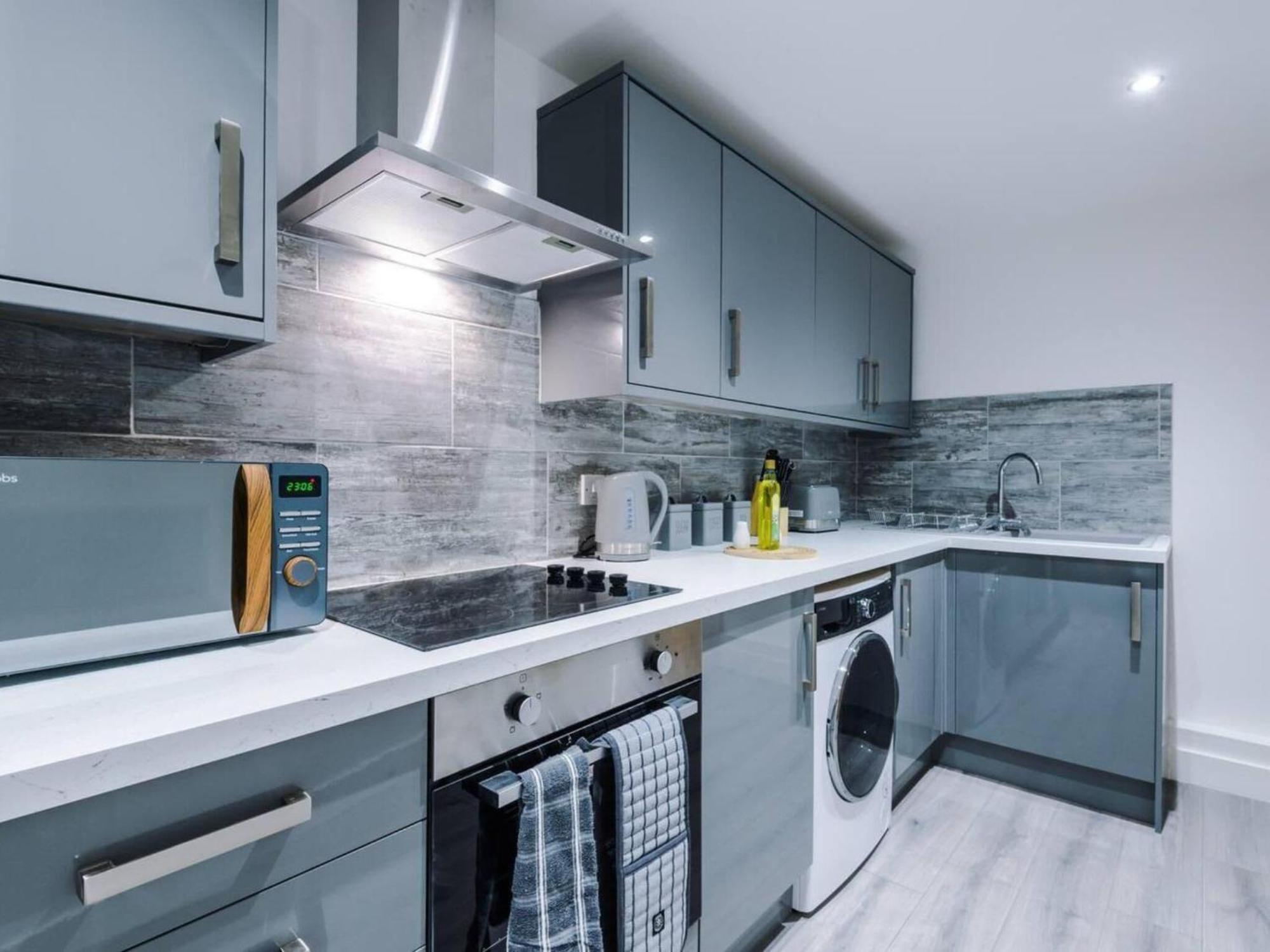The Ecclesian Deluxe Apartments Near Trafford Centre Eccles Train Station Манчестер Экстерьер фото