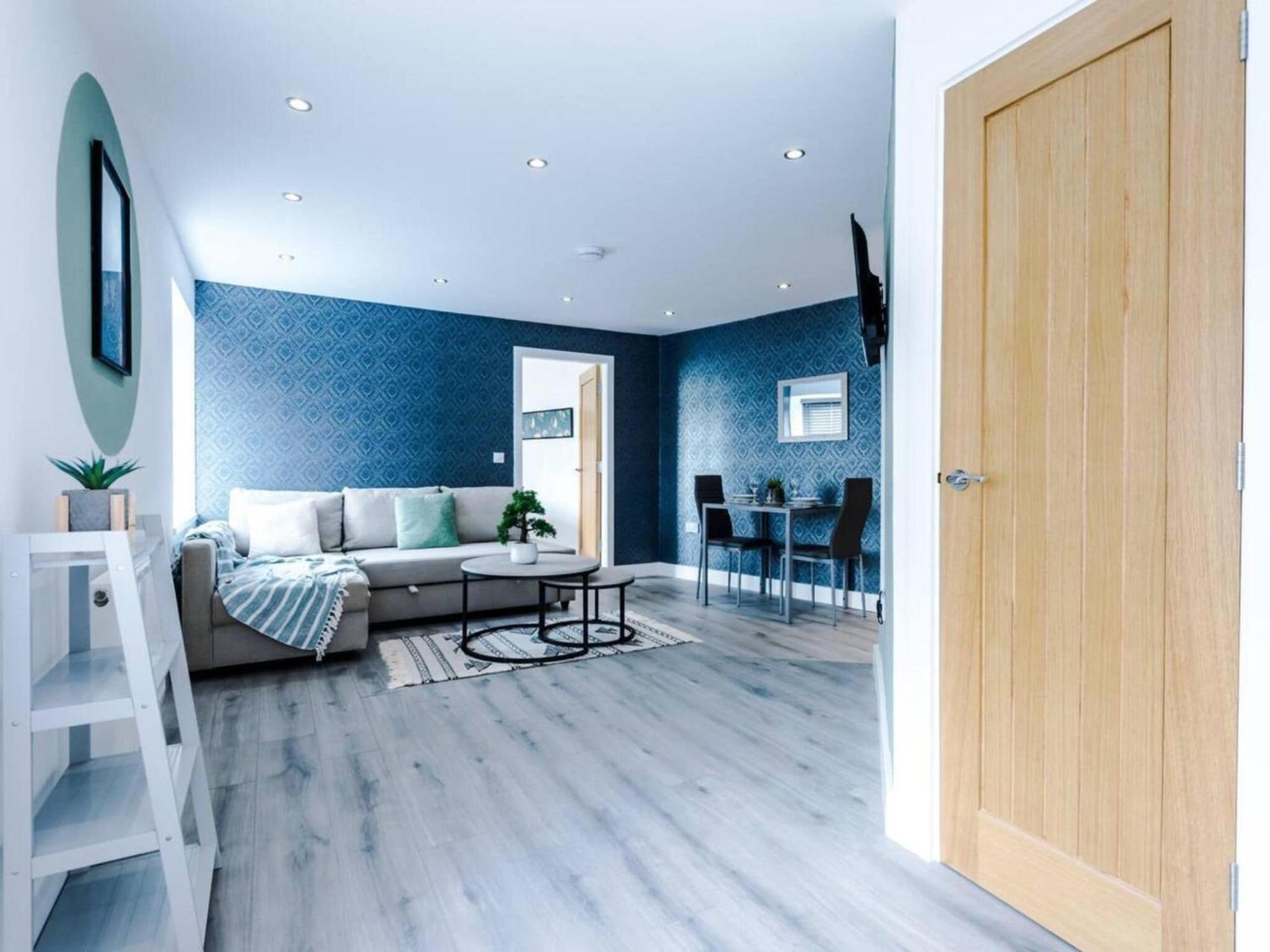 The Ecclesian Deluxe Apartments Near Trafford Centre Eccles Train Station Манчестер Экстерьер фото