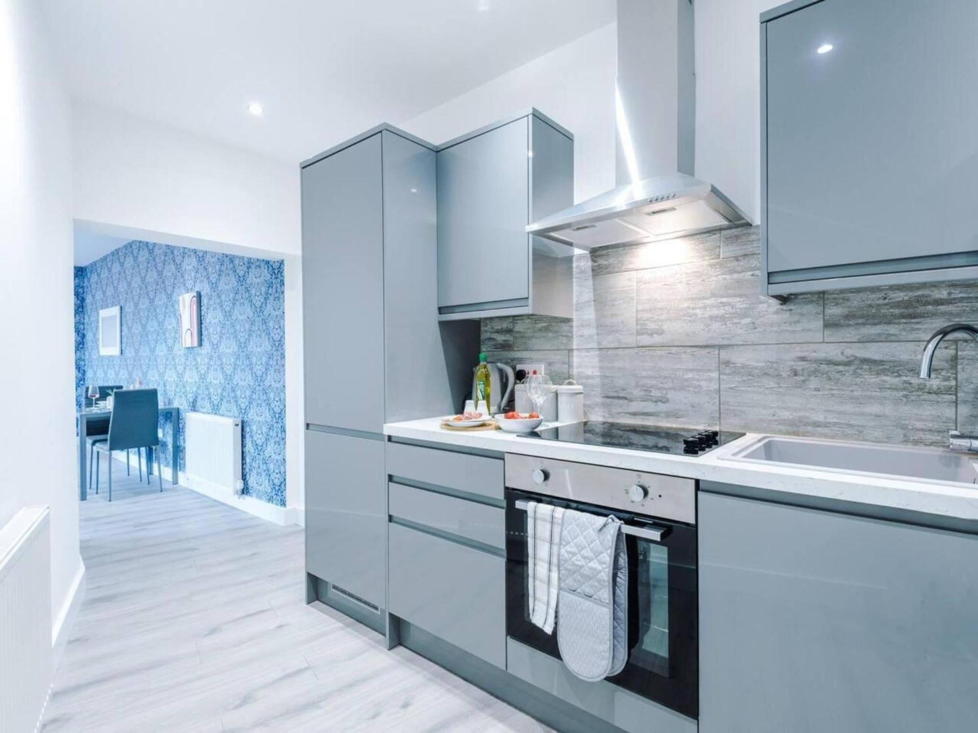 The Ecclesian Deluxe Apartments Near Trafford Centre Eccles Train Station Манчестер Экстерьер фото